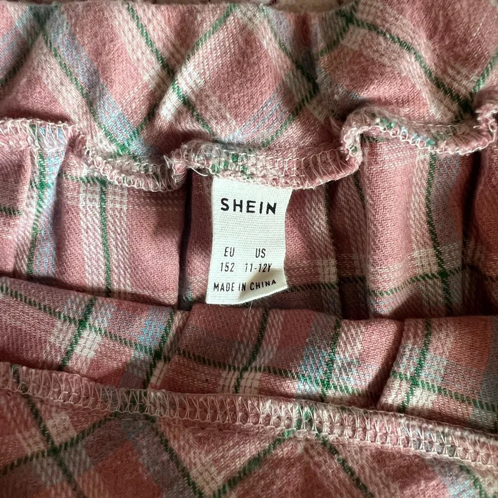 Girls age 11-12 yrs pleated pink check mini skirt - Picture 2 of 5
